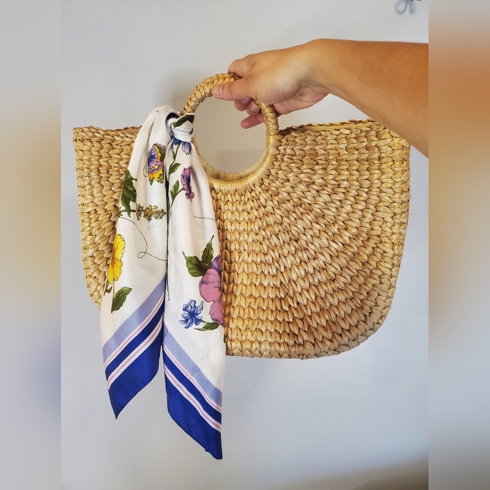 Handmade Natural Fiber Bag With Butterfly Scarf